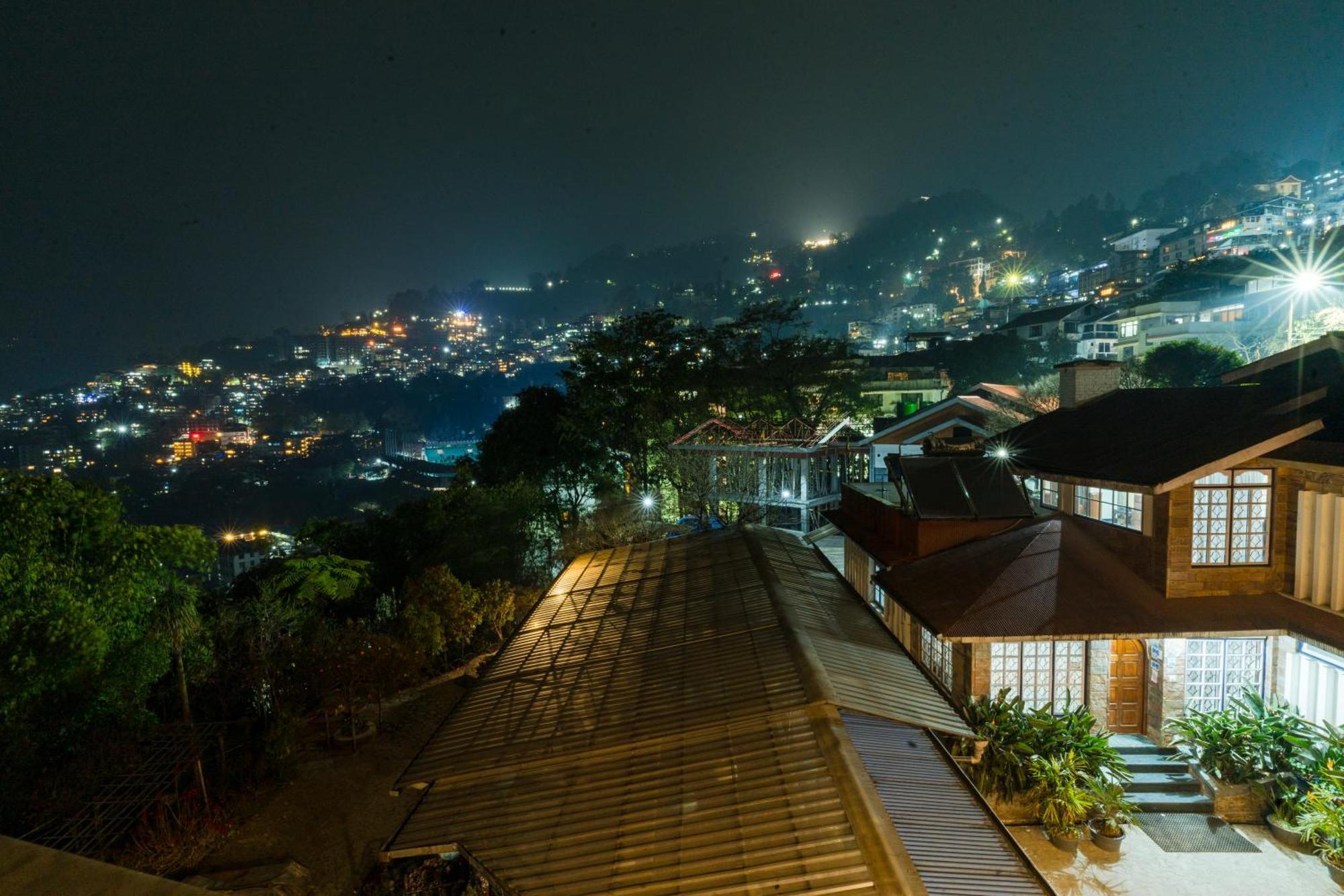 Hotel Sharolyn Boutique Near MG Marg à Gangtok Extérieur photo